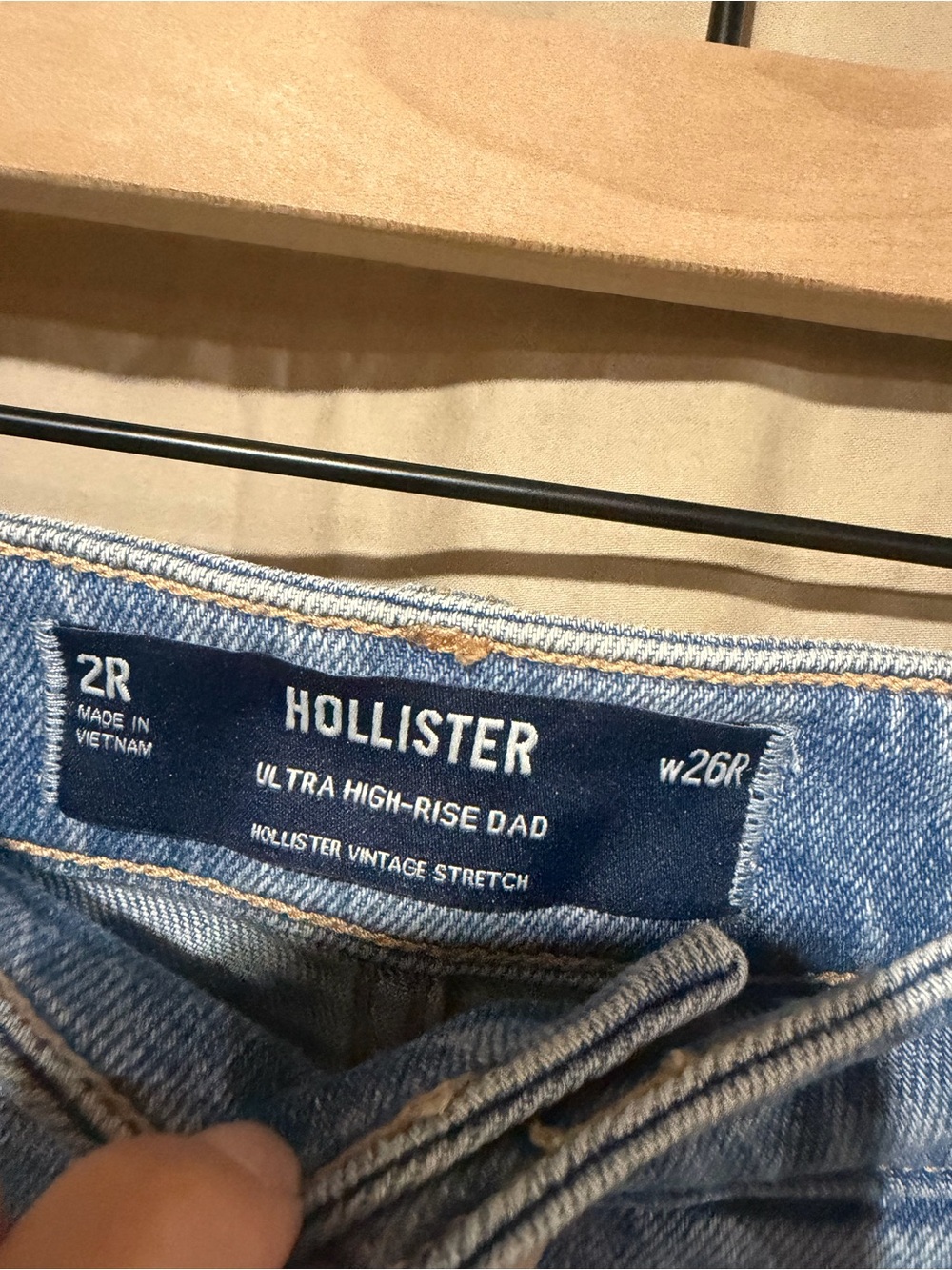 Hollister ultra high rise dad jeans - Picture 2 of 3